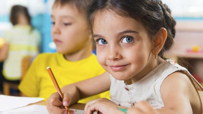 6 Alternatif Agar Anak Semangat Belajar