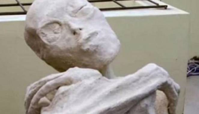 Punya Tiga Jari Tangan dan Kaki, Inikah Mumi Alien?