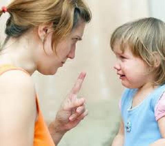 Orang Tua Penuh Kontrol Buat Hidup Anak Tidak Bahagia Sepanjang Masa