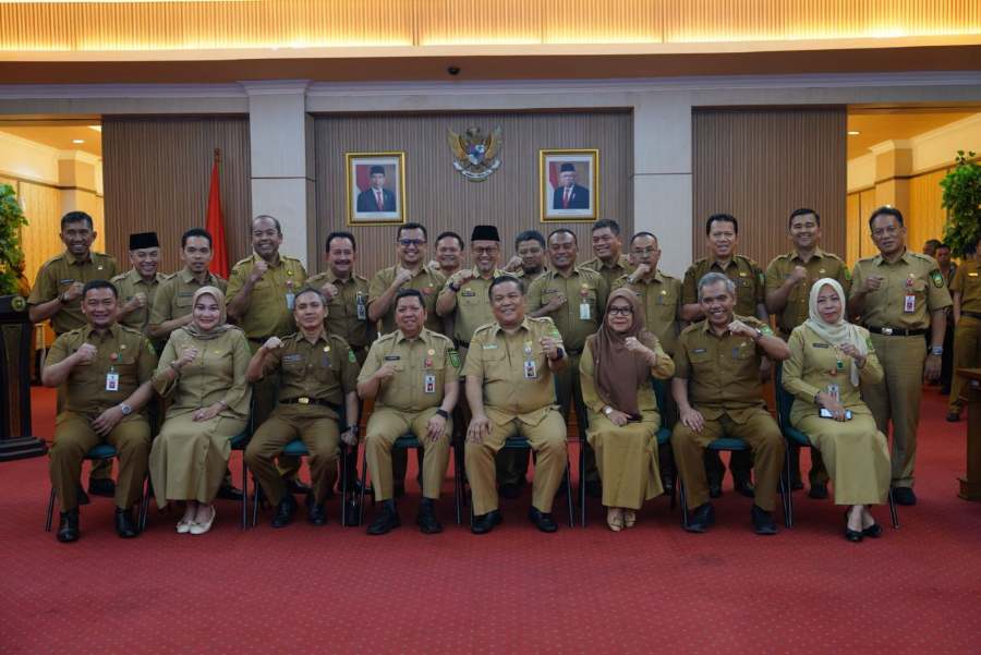 Pemprov Riau Gelar Sertijab Eselon II, Sekda : Secepatnya Beradaptasi