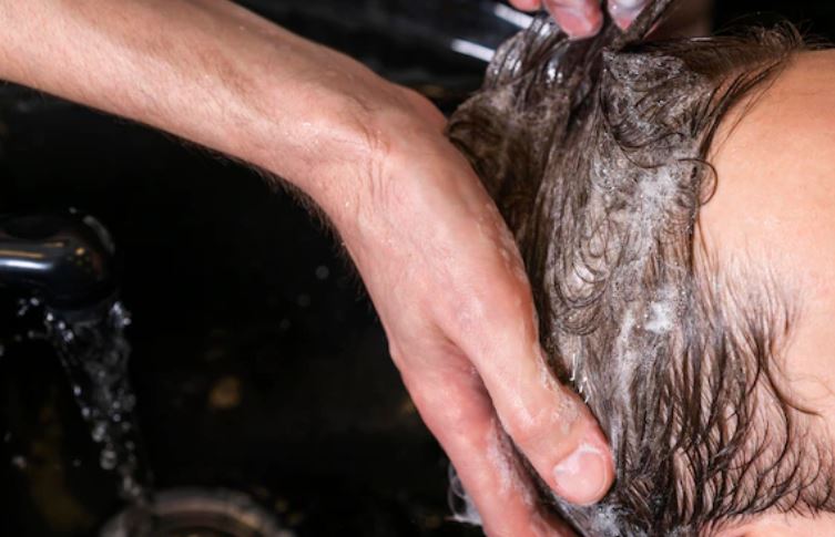 Habis Olahraga Bolehkah Langsung Keramas?