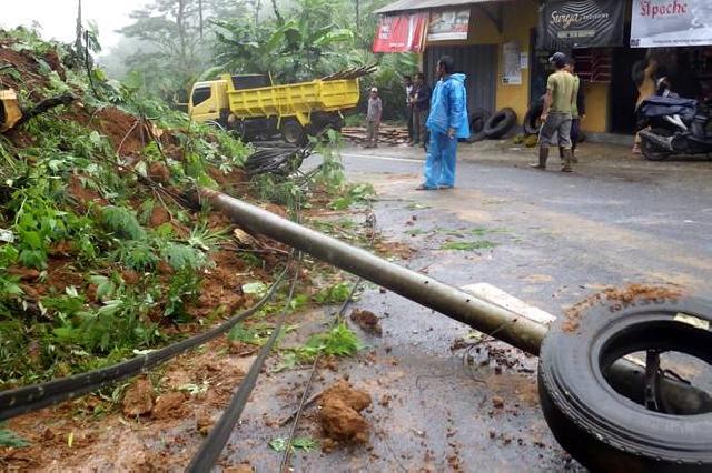Waspada! Jalan Kiliran Jao - Teluk Kuantan Juga Rawan Longsor