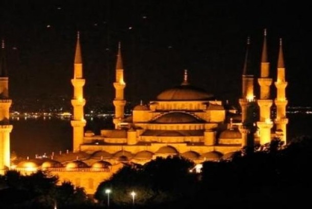 Ulama: Waktu Shalat Subuh di Indonesia Perlu Dikoreksi