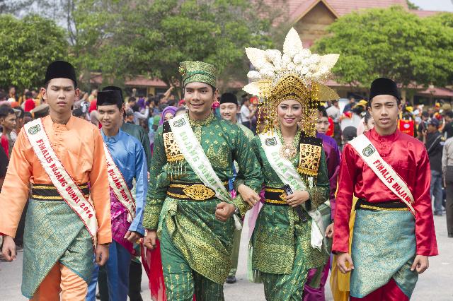 Disbudparpora Dumai Taja Pawai Budaya