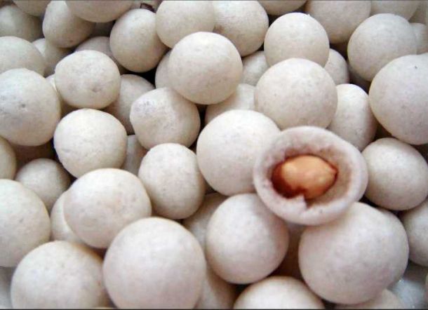 Ngemil Kacang Atom Sehat atau Tidak? Ini Jawabannya