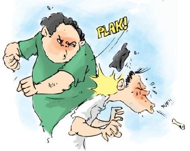 Tanpa Alasan Jelas, Pemulung Bacok Teman Seprofesi Hingga Kritis