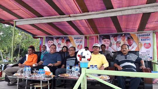 Yopi Berlayar Malam dari Pulau Padang