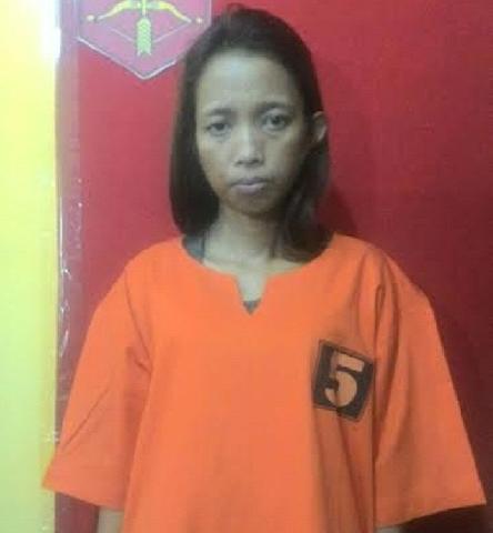 Wanita di Pekanbaru ini tertangkap tangan sedang mencuri di kosan