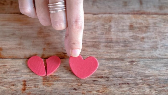 Istri Pergoki Kapolsek Mijen Semarang 2 Jam di 'Mobil Goyang'