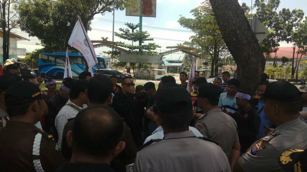 Bara Api Desak Kejati Usut Dugaan Korupsi Enam Daerah di Riau