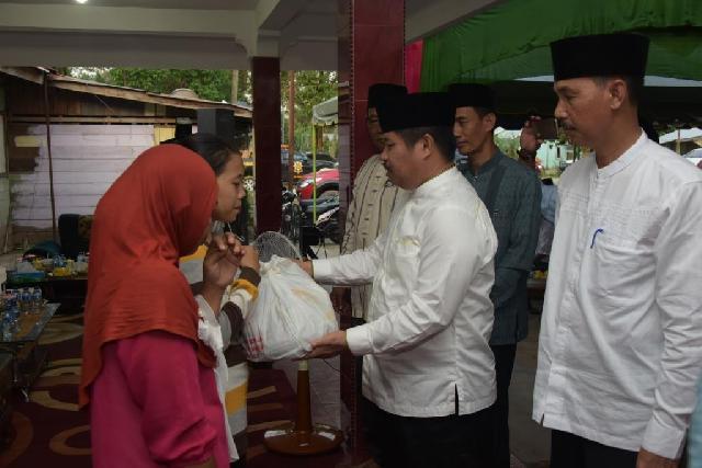 Bupati Amril: Semoga Jamaah Calon Haji Bengkalis Jadi Teladan
