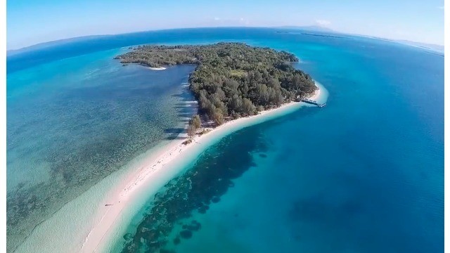 Laut yang Terbelah Itu Ada di Morotai