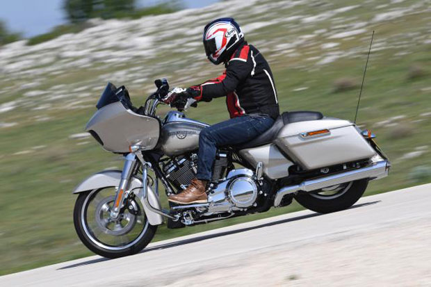 Harley-Davidson Hadirkan Road Glide 2018, Motor Dinas Polantas