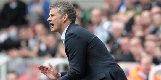 Stam: Dari semua Eks MU, Cuma Solksjaer pantas jadi manajer