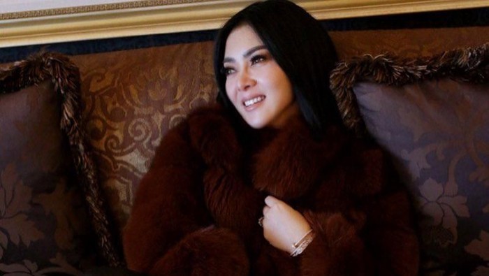 Syahrini Sapu Habis Pencemar Nama Baiknya