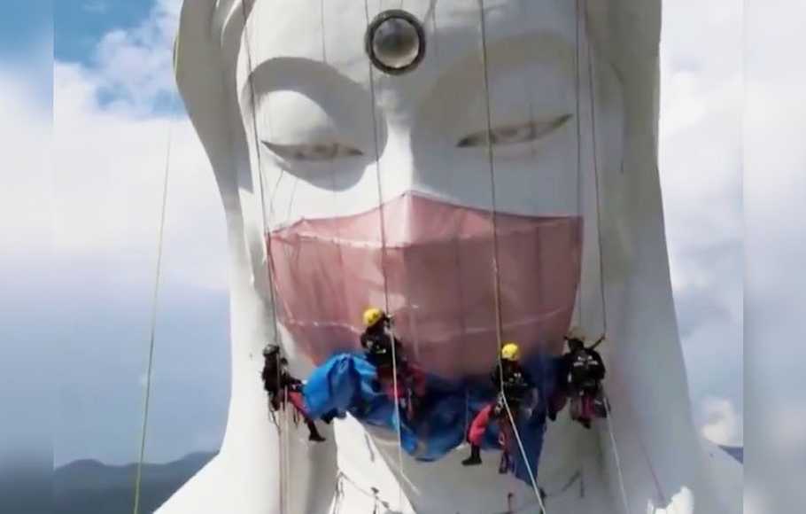 Berharap Covid-19 Berakhir, Patung di Jepang Dipasangi Masker