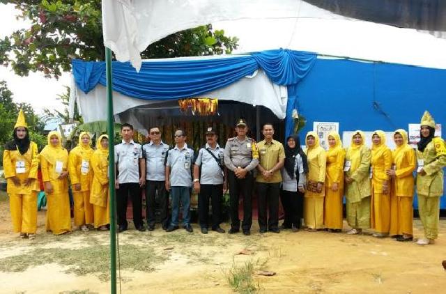 TPS 18 Limbungan Baru Ciptakan Demokrasi Emansipasi Wanita