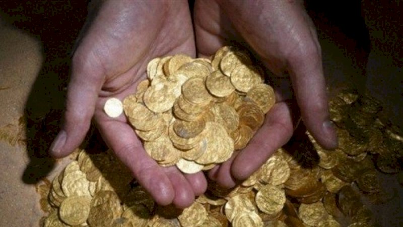 Cari Palu yang Hilang, Eh Malah Dapat Ratusan Emas