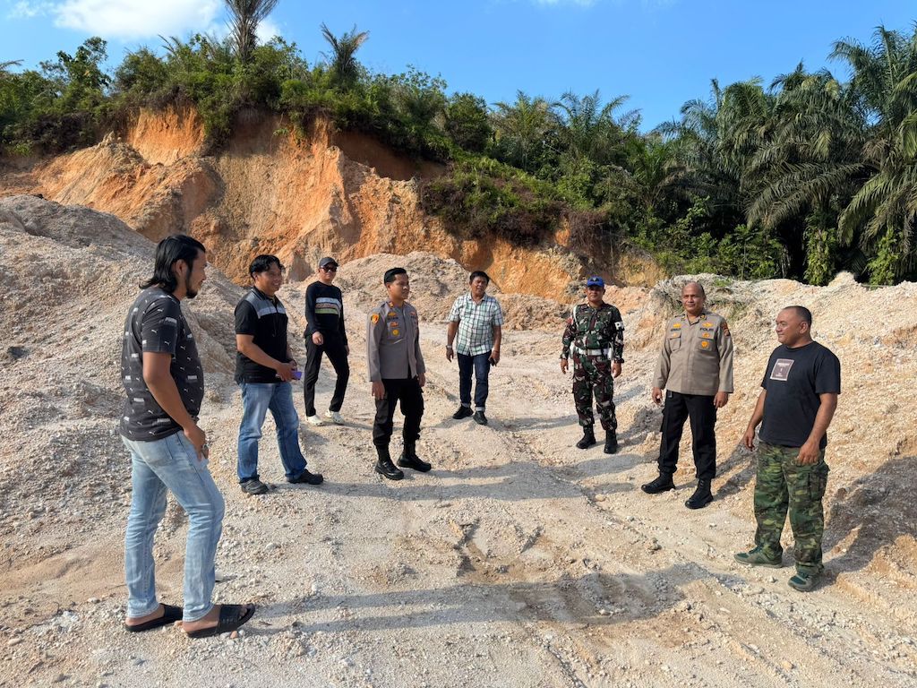 Polisi dan TNI Gerebek Lokasi Galian C Ilegal di Bangkinang