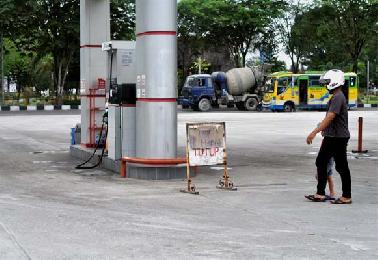 Solar Langka, Kendaraan Dibatasi Isi BBM