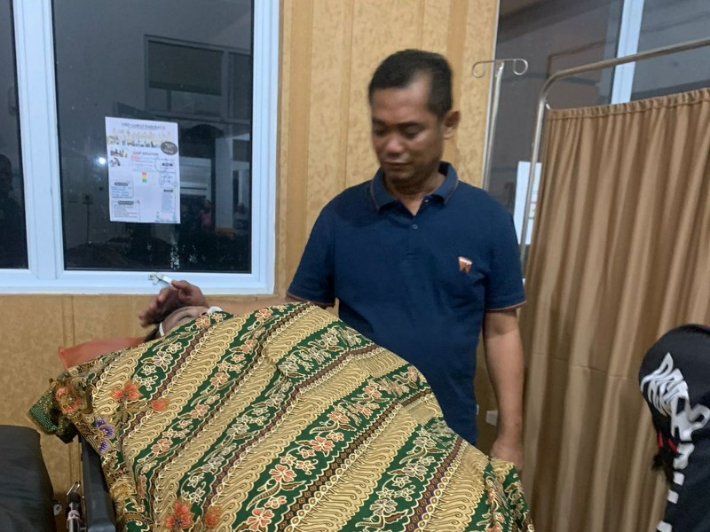 Pria di Kuansing Meninggal Dunia Akibat Tersengat Listrik saat Pasang Baliho