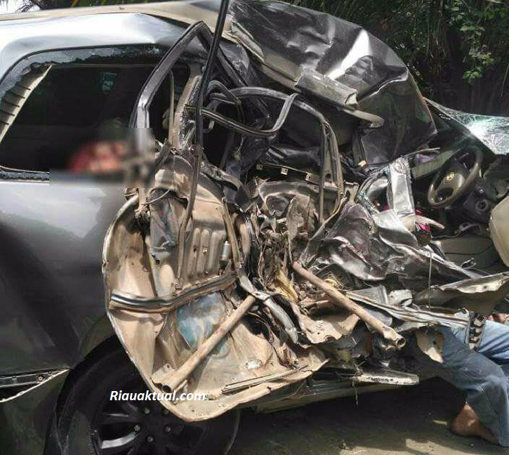 Ngerinya Tabrakan Maut di Rumbai, Satu Tewas dan Satunya lagi Alami Luka Berat