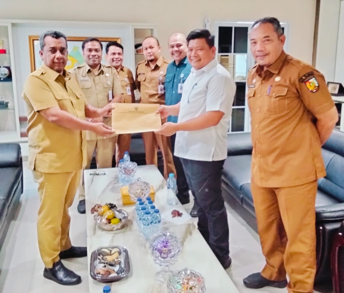 Kepala DLHK Pekanbaru Diganti, Pj Walikota Minta Masalah Tumpukan Sampah Segera Teratasi