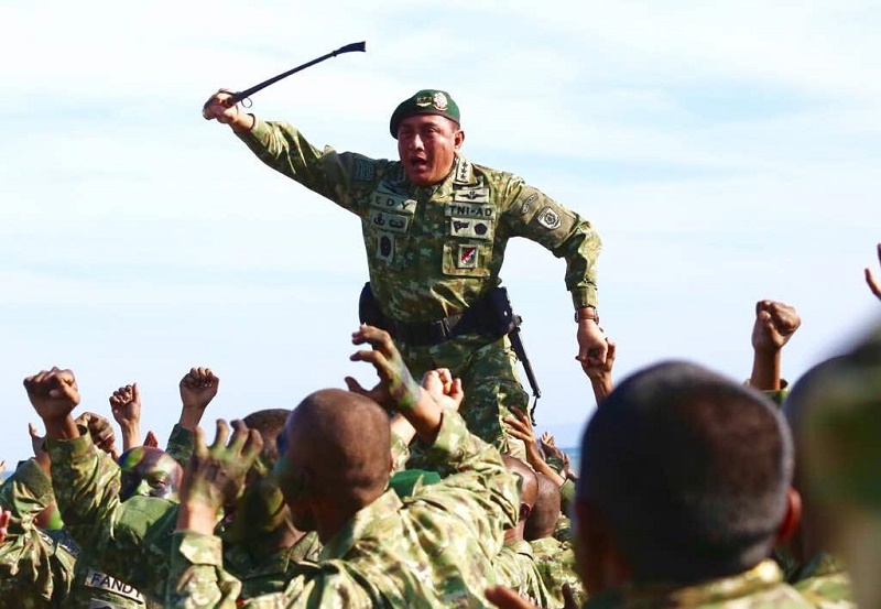 Resmi ! Pangkostrad Letjen Edy Rahmayadi Mundur dari TNI
