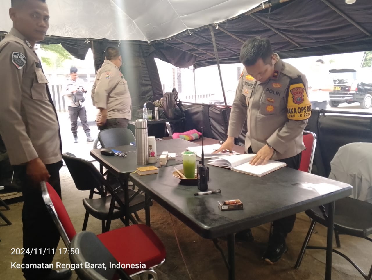 Pantau Situasi, Kompol Manapar Cek Pengamanan Kantor KPU Inhu