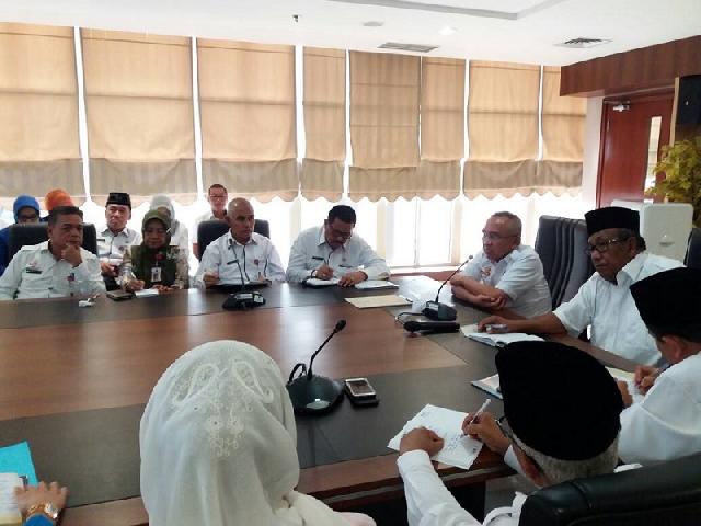 Dua RTH di Pekanbaru Segera Diresmikan, Gubri Kumpulkan Pimpinan OPD