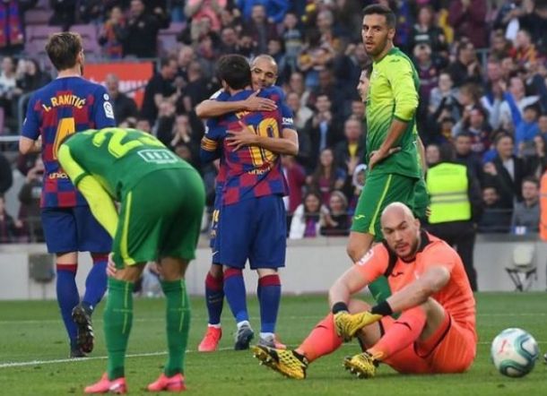 Senangnya Dipeluk Messi, Braithwaite Tak Mau Cuci Jersey