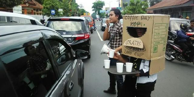 Hari kopi sedunia, 2 ribu gelas kopi dibagikan gratis di Purwokerto