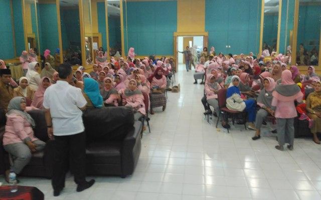 Tenaga Medis RSUD Pekanbaru Gelar Demo Tuntut Pemotongan TPP