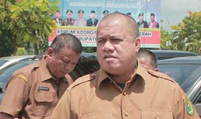 Bupati Inhu Serahkan Mobdis Pada Pejabat Eselon II