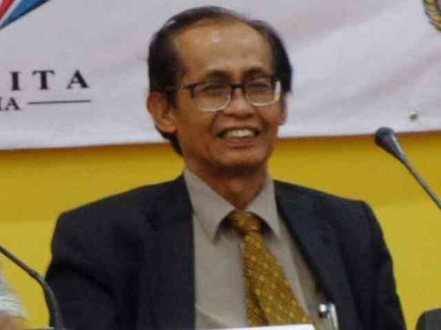 Pantas Artidjo Alkostar Bernyali Besar, Keluarga Ahli Tangkal Santet