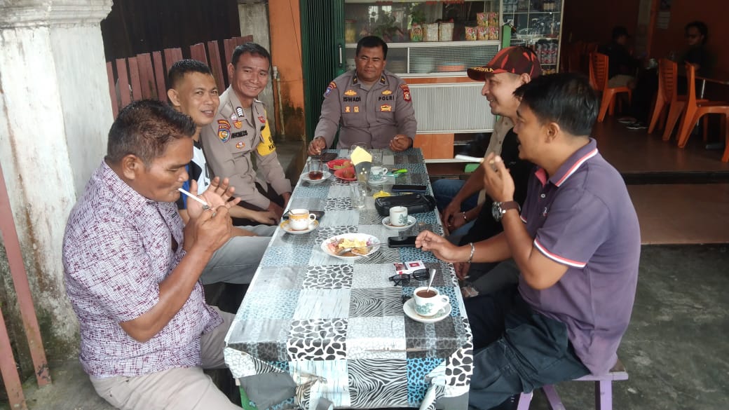 Polsek Kuantan Hilir Gelar Jumat Curhat, Dengarkan Aspirasi Warga dan Perkuat Kamtibmas