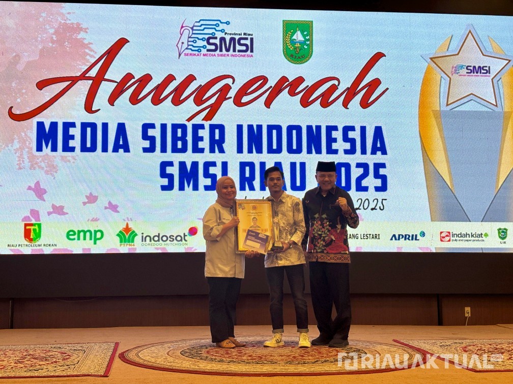Dimas Eka Yuda Raih Anugerah Konten Kreator Pilihan SMSI Riau, Populer Lewat Aura Farming Pacu Jalur