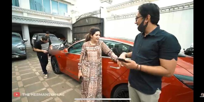 Andre Beli 'Istana' Ashanty Puluhan Miliar, Mobil Tesla Rp2,6 M Jadi DP