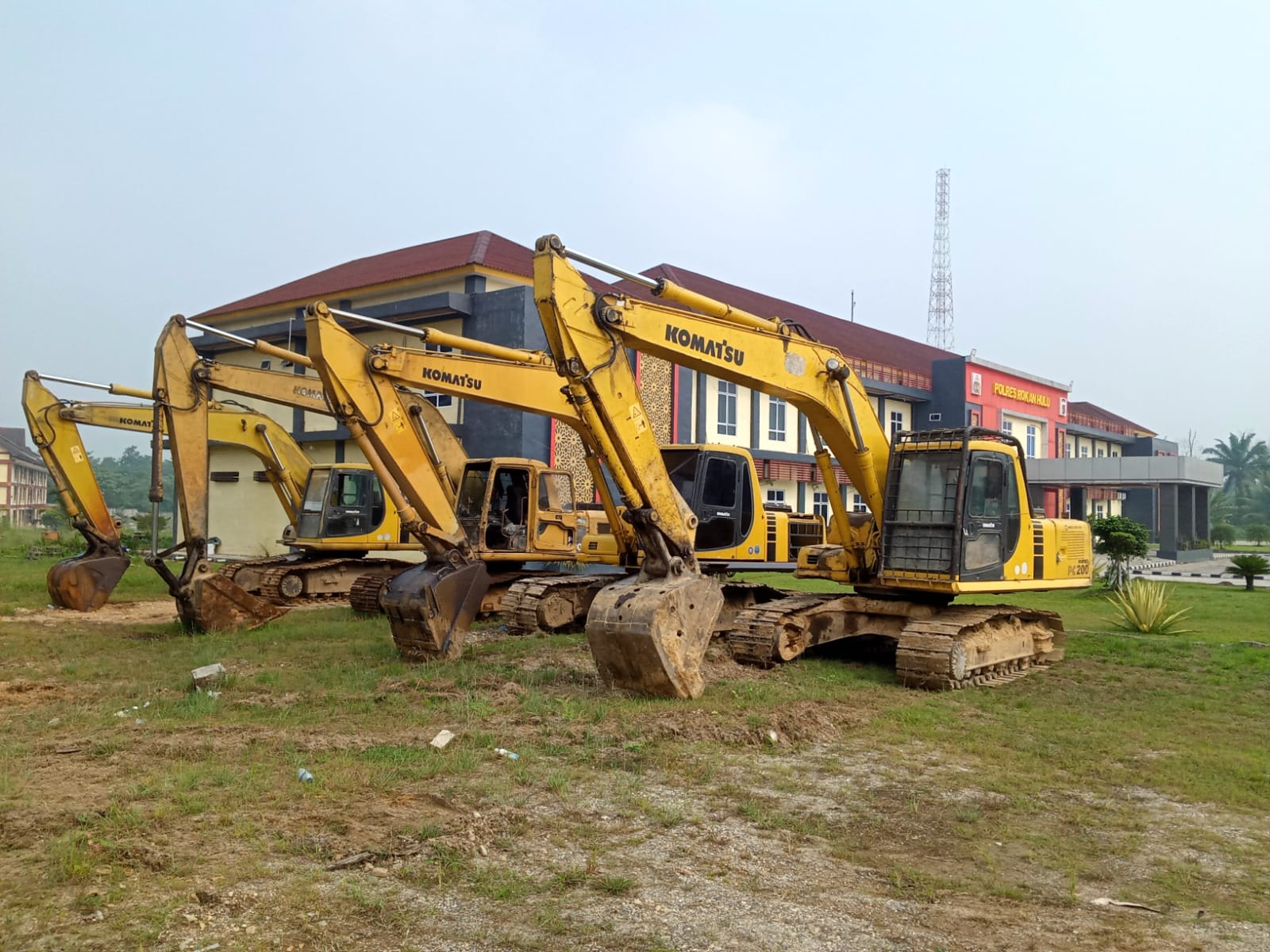 Satreskrim Polres Rohul Amankan 4 Alat Berat Pertambangan Illegal