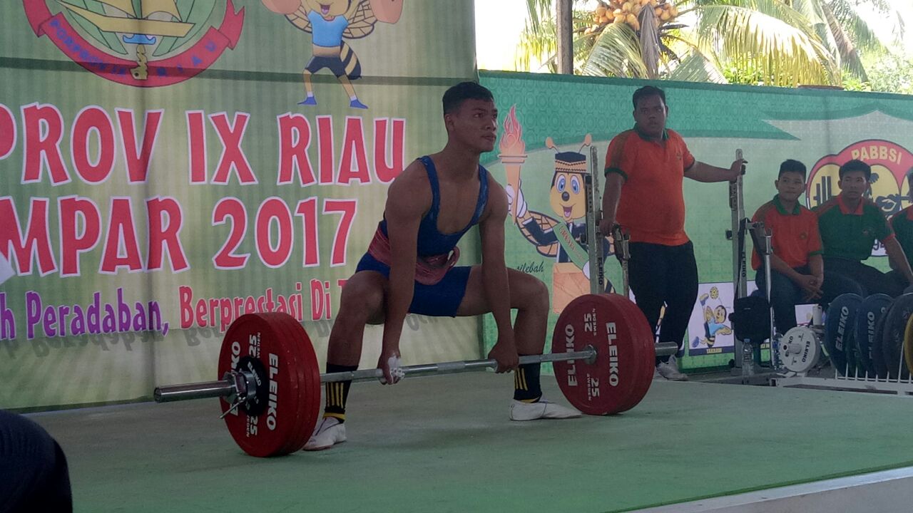 Angkat Berat Putra Kembali Sumbang 2 Emas Untuk Bengkalis