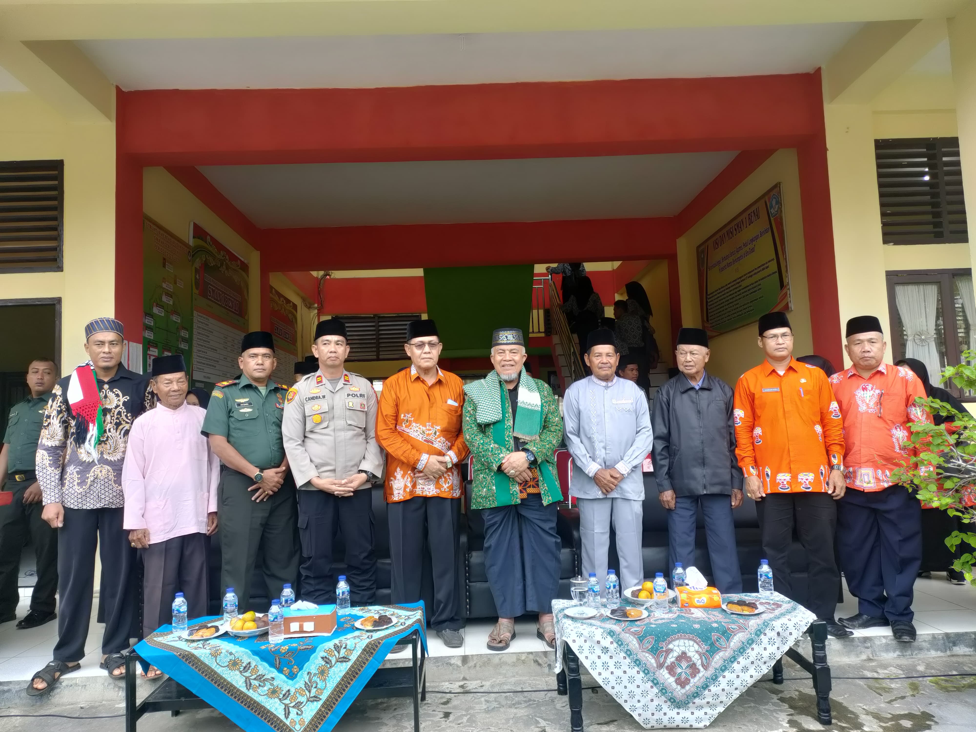 Kapolsek Benai Gandeng Buya Kampanyekan Pemilu Damai di SMAN 1 Benai Kuansing
