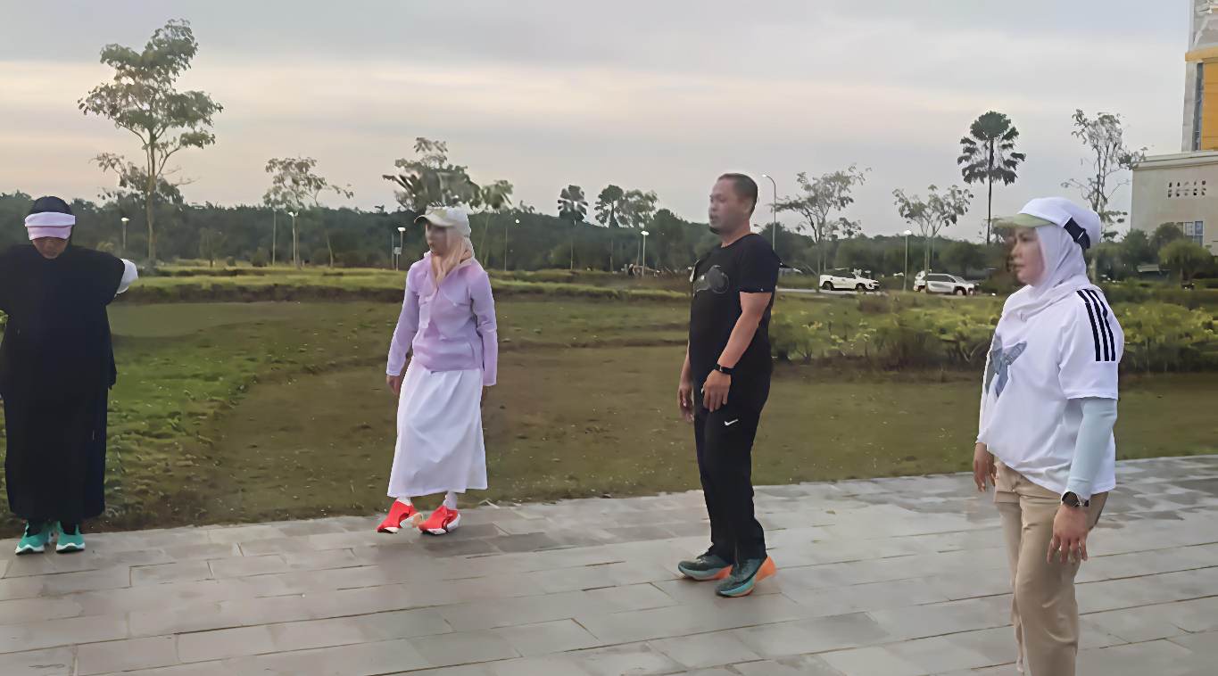 Jaga Kebugaran Tubuh, Wako Agung Ajak Pegawai Olahraga Sepulang Ngantor