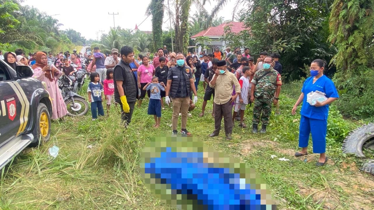 Jasad Pria dalam Parit Gegerkan Warga Kandis Siak
