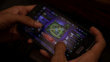 Lebaran, Pelanggan Tri Sibuk Main ML