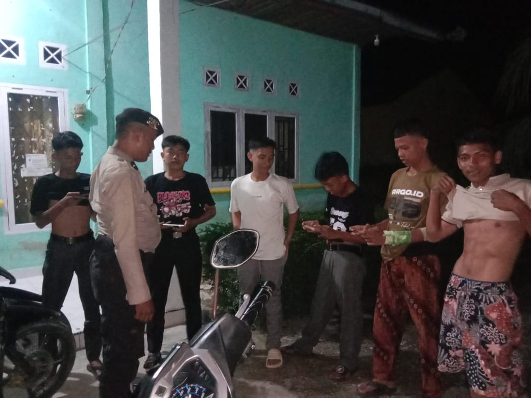 Polsek Bangko Pusako Gelar Patroli Malam Antisipasi C3 di Lokasi Keramaian
