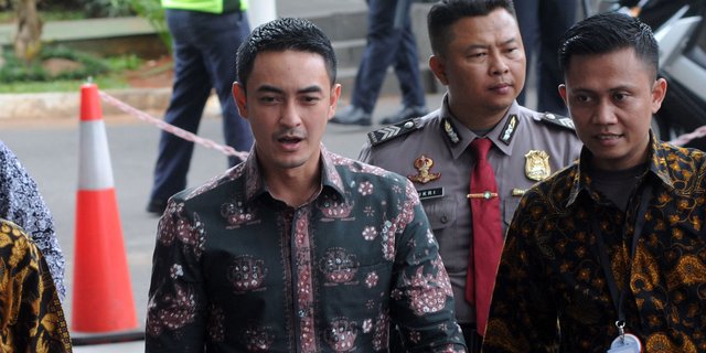 Zumi Zola Akui Perintah Sekda, Namun Bantah Beri Arahan Suap DPRD