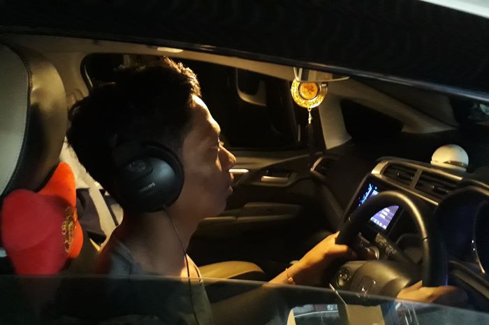 Polisi: Dengar Musik Boleh, Asal Jangan Pakai Headset
