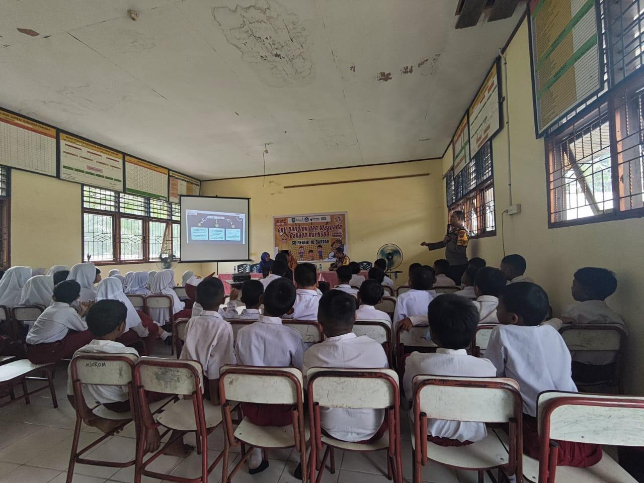 Sat Binmas Polres Bengkalis Sosialisasikan Bahaya Narkoba, Merokok, dan Bullying di SD N 10 Bantan
