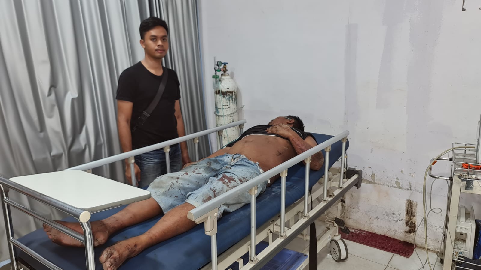 Maling Ban Truk di Bengkalis Babak Belur Dihajar Massa