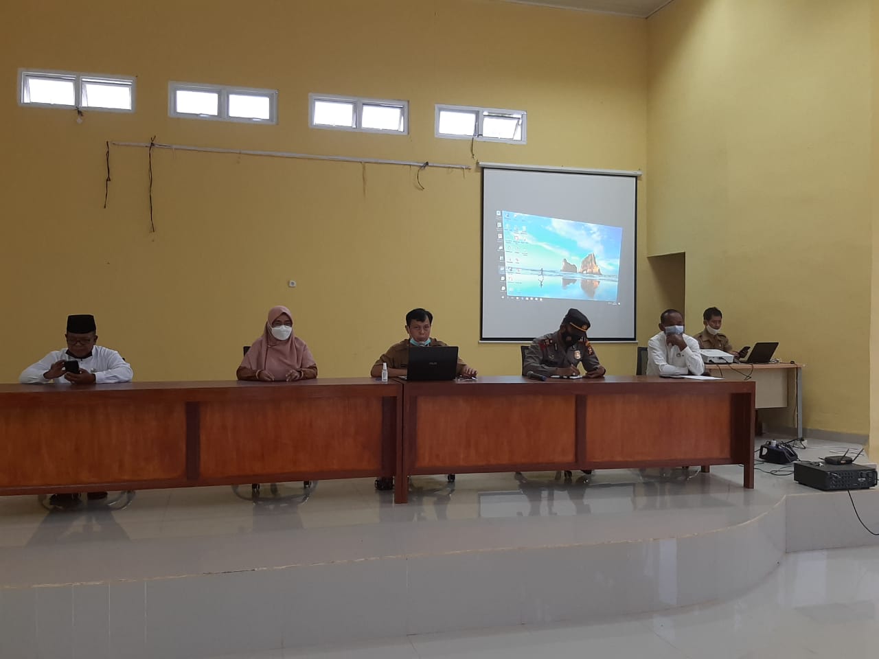 Kapolsek Ukui Gelar Rakor Lintas Sektoral Dalam Rangka Penerapan PPKM tingkat RT/ RW 